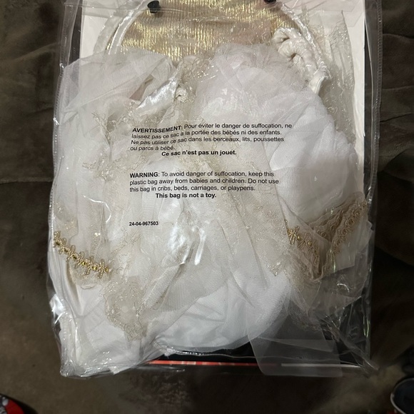 Spirit Halloween Angelic White and Gold Costume - Picture 2 of 3